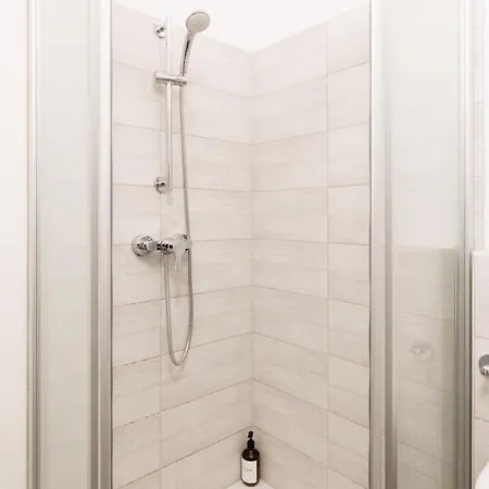 Urban Apartamento Wiener Neustadt