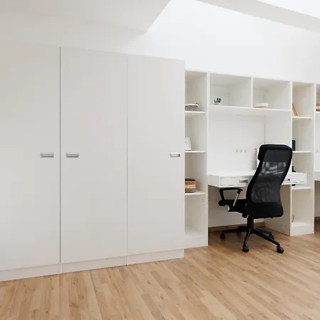 Urban * ウィーナー・ノイシュタット