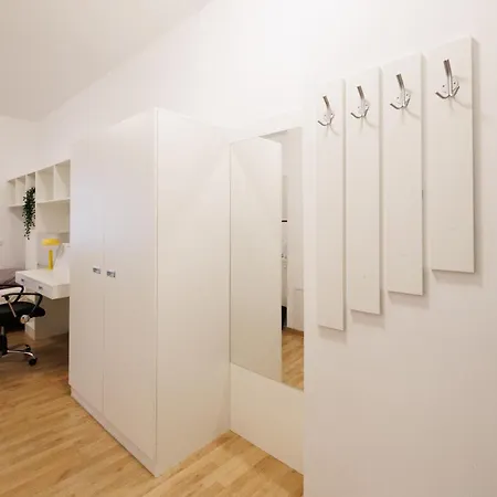 Urban ウィーナー・ノイシュタット