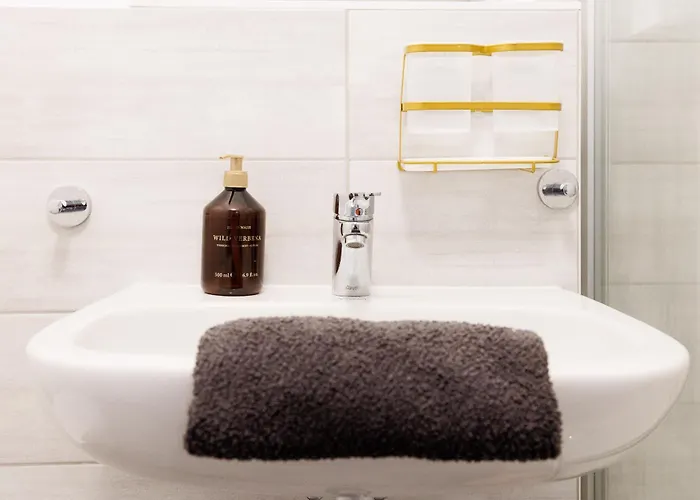 Urban Apartamento Wiener Neustadt